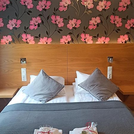 Joensuun Tilan Paeaerakennus Bed & Breakfast Soderkulla  Exterior foto