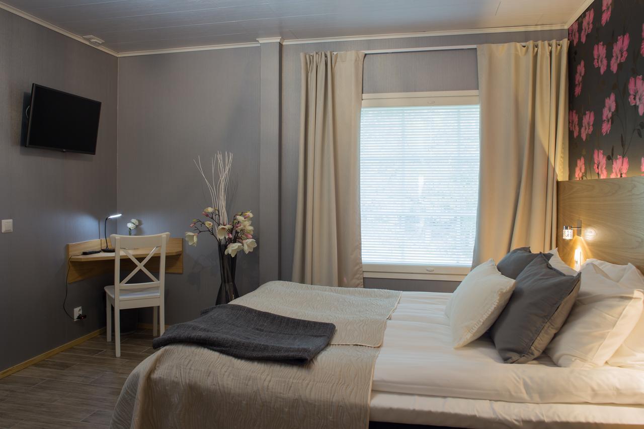 Joensuun Tilan Paeaerakennus Bed & Breakfast Soderkulla  Exterior foto